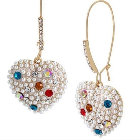 Betsey Johnson Jewelry - 🤍▪️Betsey Johnson▪️heart pearl and gem rhinestone earrings